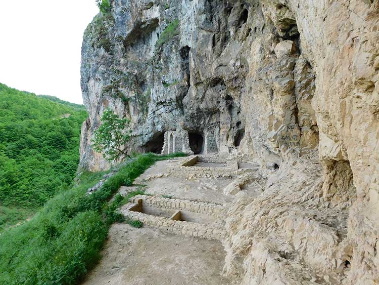  Ras, pećinski manastir arhanđela Mihaila