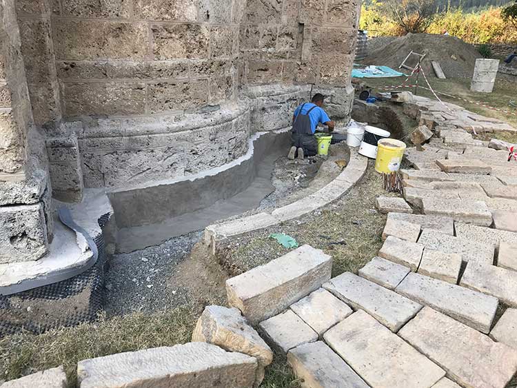 Konzervatorsko restauratorski radovi na Bogorodičinoj crkvi manastira Gradac