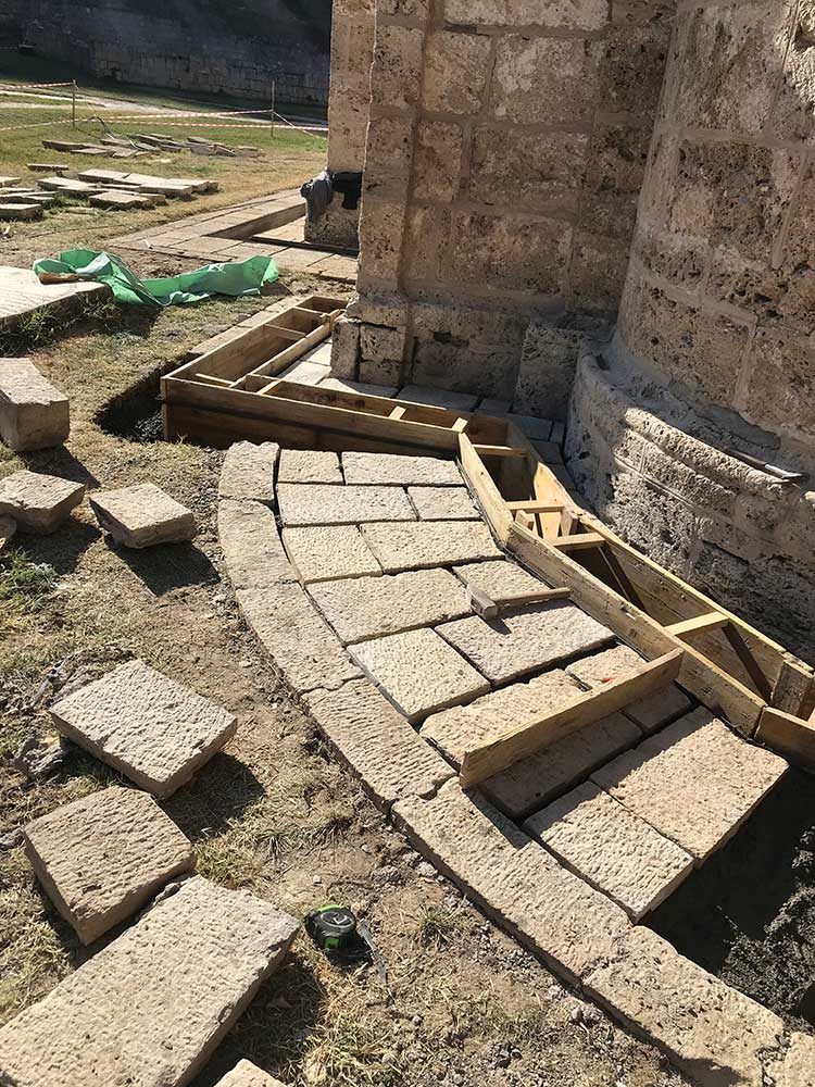 Konzervatorsko restauratorski radovi na Bogorodičinoj crkvi manastira Gradac