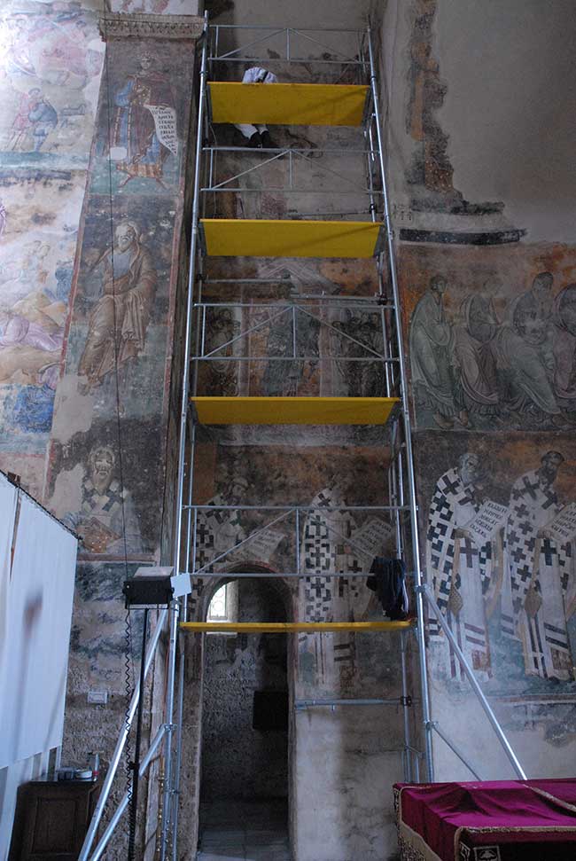 Konzervatorsko restauratorski radovi na zidnom slikarstvu bočnih kapela u crkvi Sv. Trojice u manastiru Sopoćani u toku 2014. godine